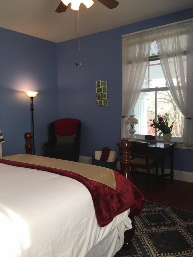 Winridge Manor Bed And Breakfast Madison Heights Exteriör bild